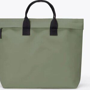 new w/out tag - Eliza Bag - Ucon Acrobatics (in vibrant sage green)